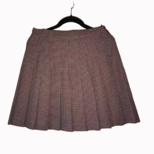 Vintage 90's knee length checkered pleated skirt.